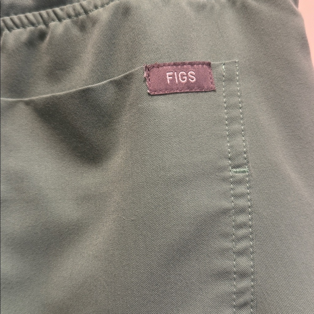 Figs Tech Collection Scrub Pants - Picture 6 of 7